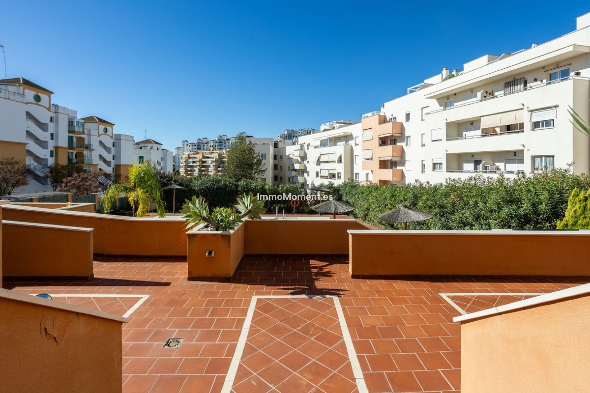 Resale - Apartment - Estepona - Estepona Centro