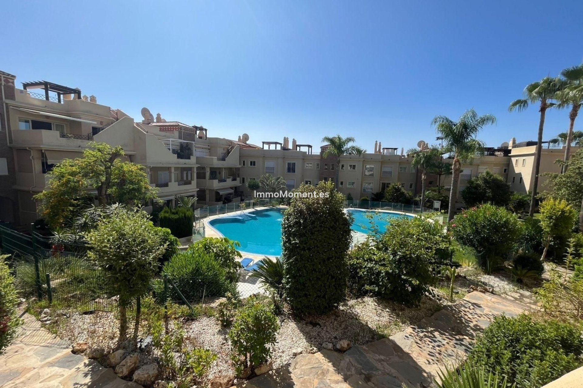 Resale - Apartment - Estepona - Estepona Centro