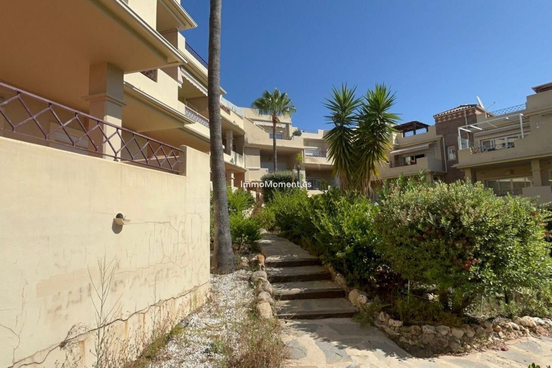 Resale - Apartment - Estepona - Estepona Centro