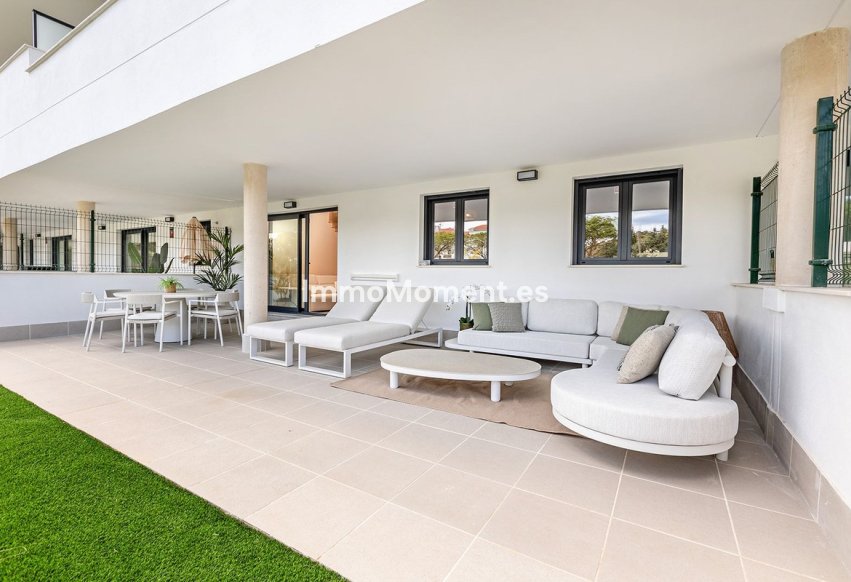 Resale - Apartment - Estepona - Estepona Centro