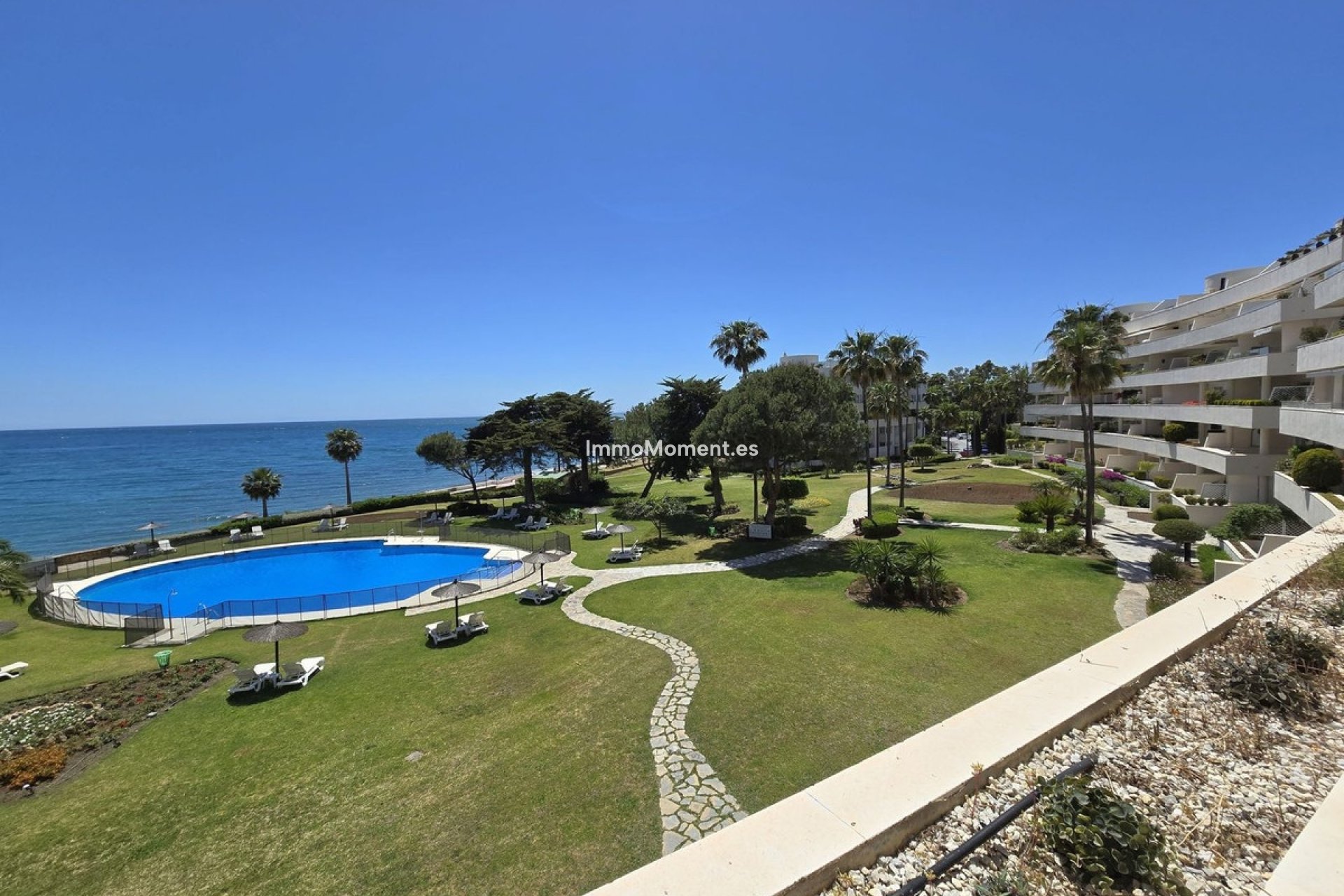 Resale - Apartment - Estepona - Estepona Centro