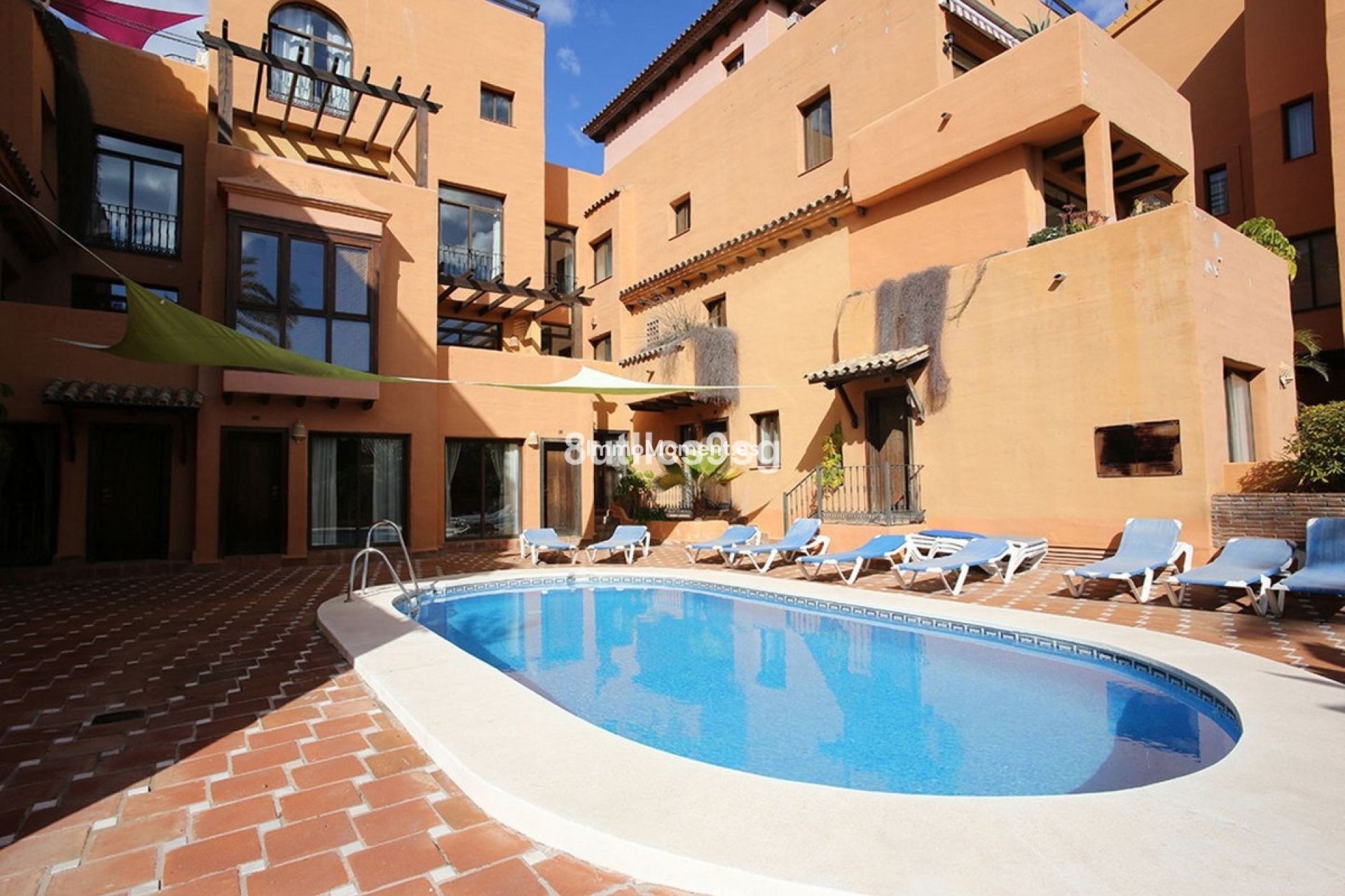 Resale - Apartment - Estepona - Estepona Centro