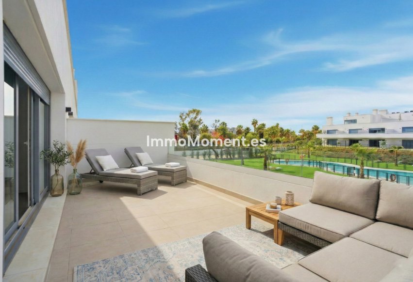 Resale - Apartment - Estepona - Estepona Centro