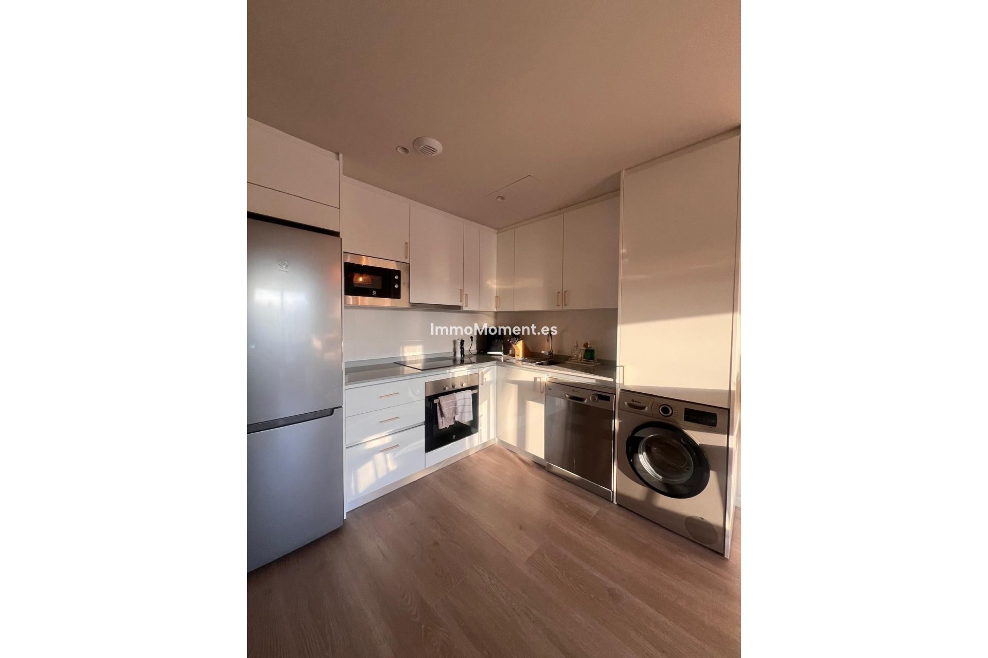 Resale - Apartment - Estepona - Estepona Centro