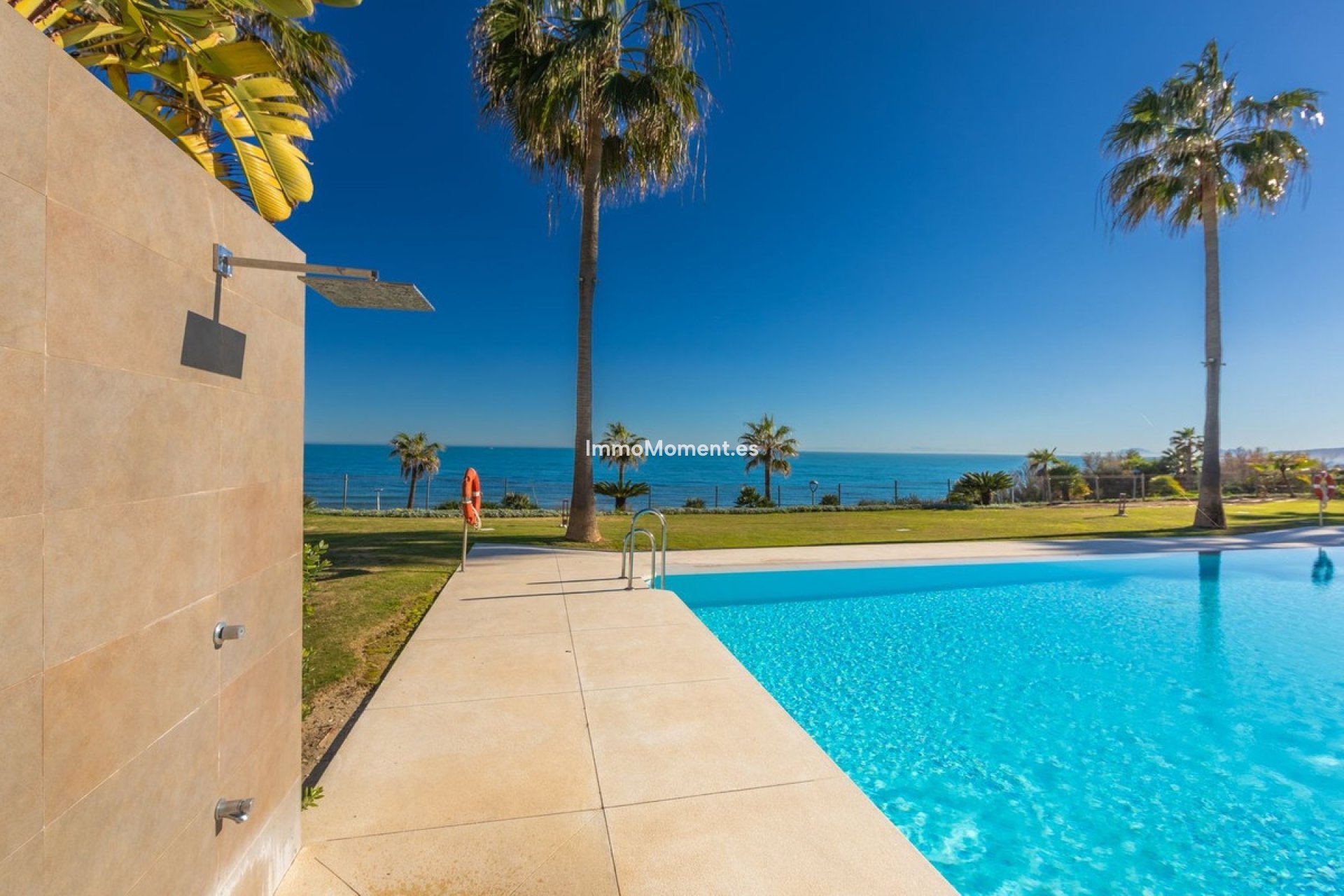 Resale - Apartment - Estepona - Estepona Centro