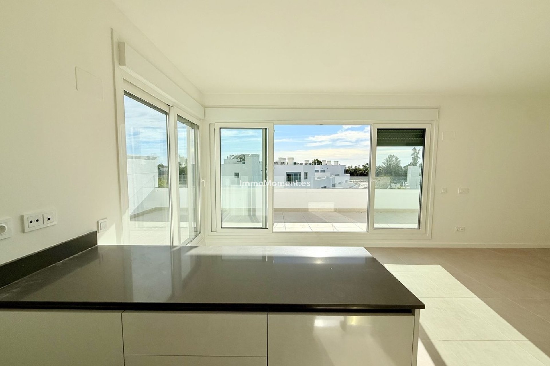 Resale - Apartment - Estepona - Estepona Centro