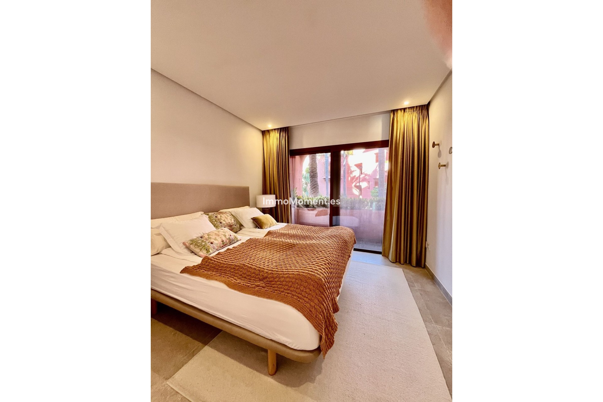 Resale - Apartment - Estepona - Estepona Centro