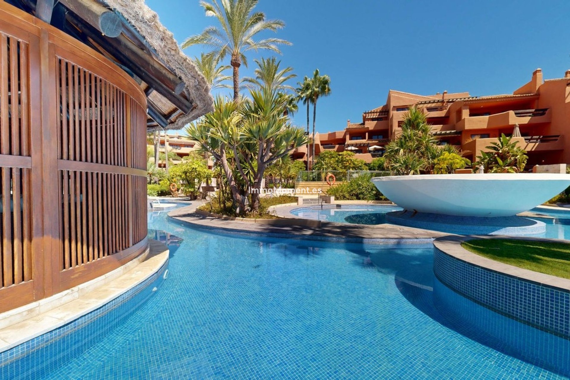 Resale - Apartment - Estepona - Estepona Centro