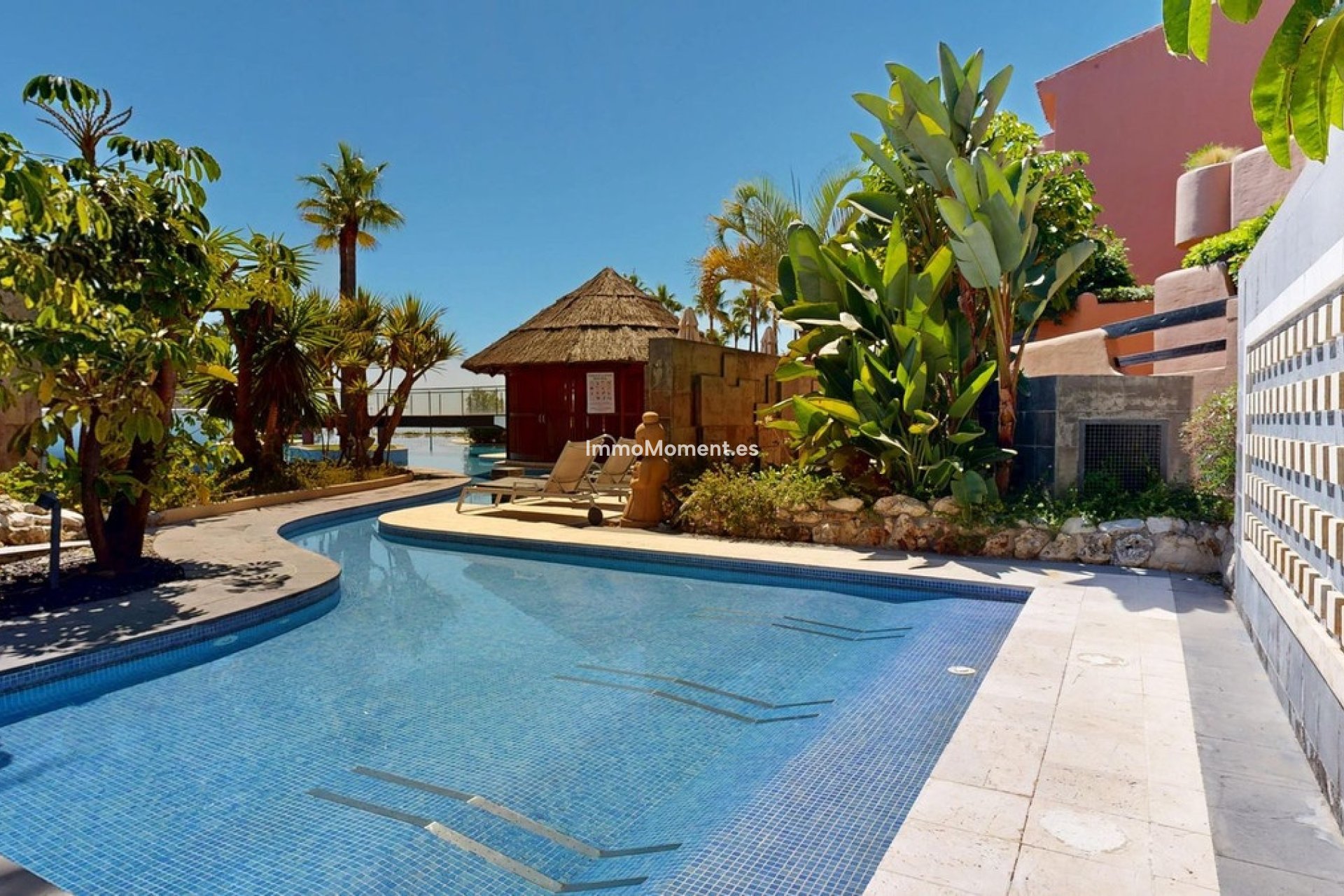 Resale - Apartment - Estepona - Estepona Centro