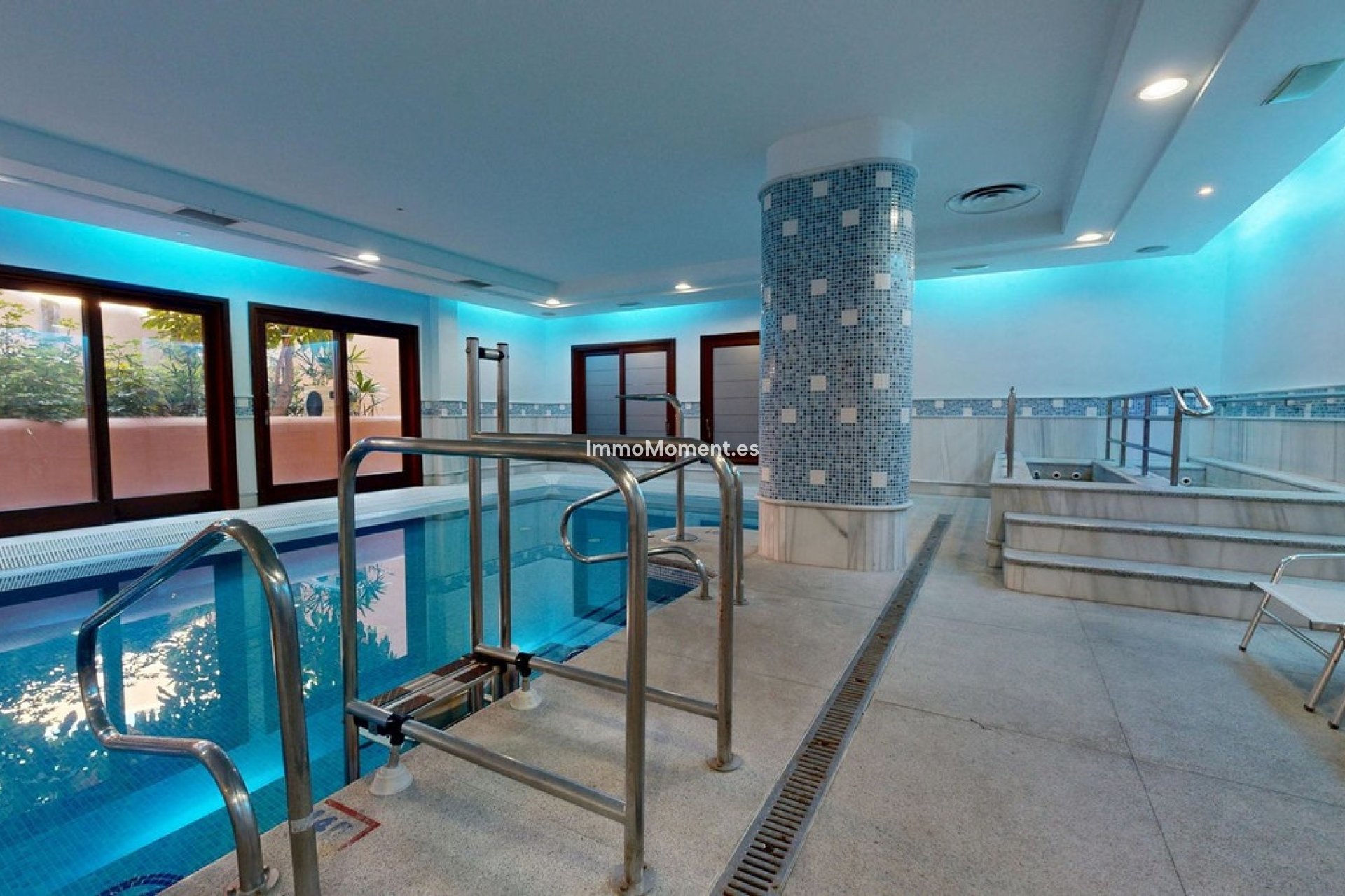 Resale - Apartment - Estepona - Estepona Centro