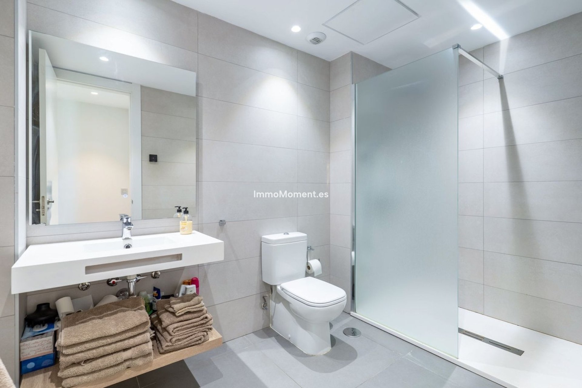 Resale - Apartment - Estepona - Estepona Centro