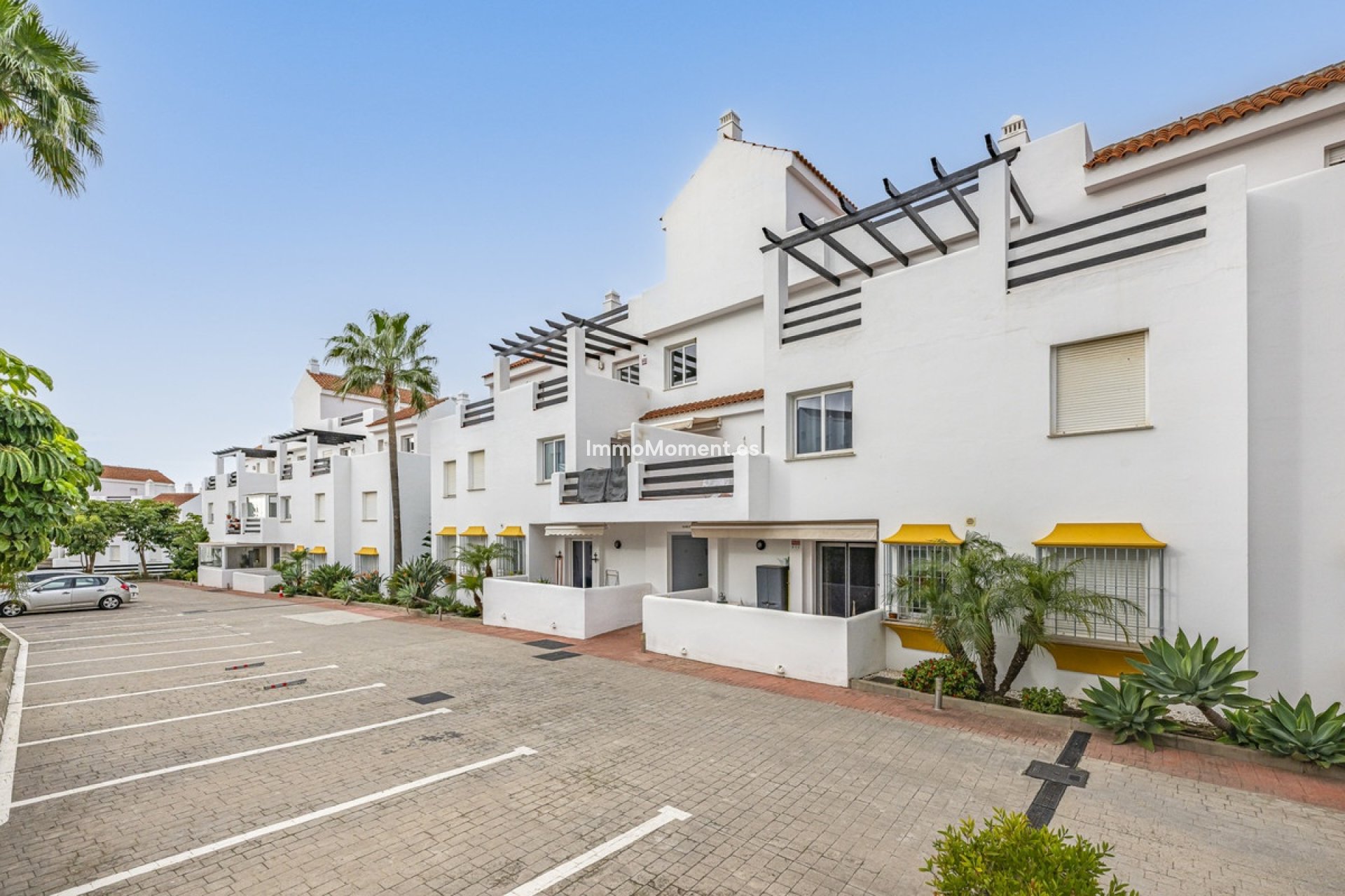 Resale - Apartment - Estepona - Estepona Centro