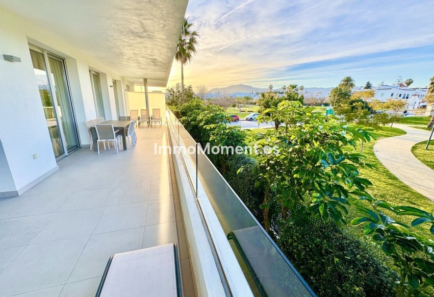 Resale - Apartment - Estepona - Estepona Centro