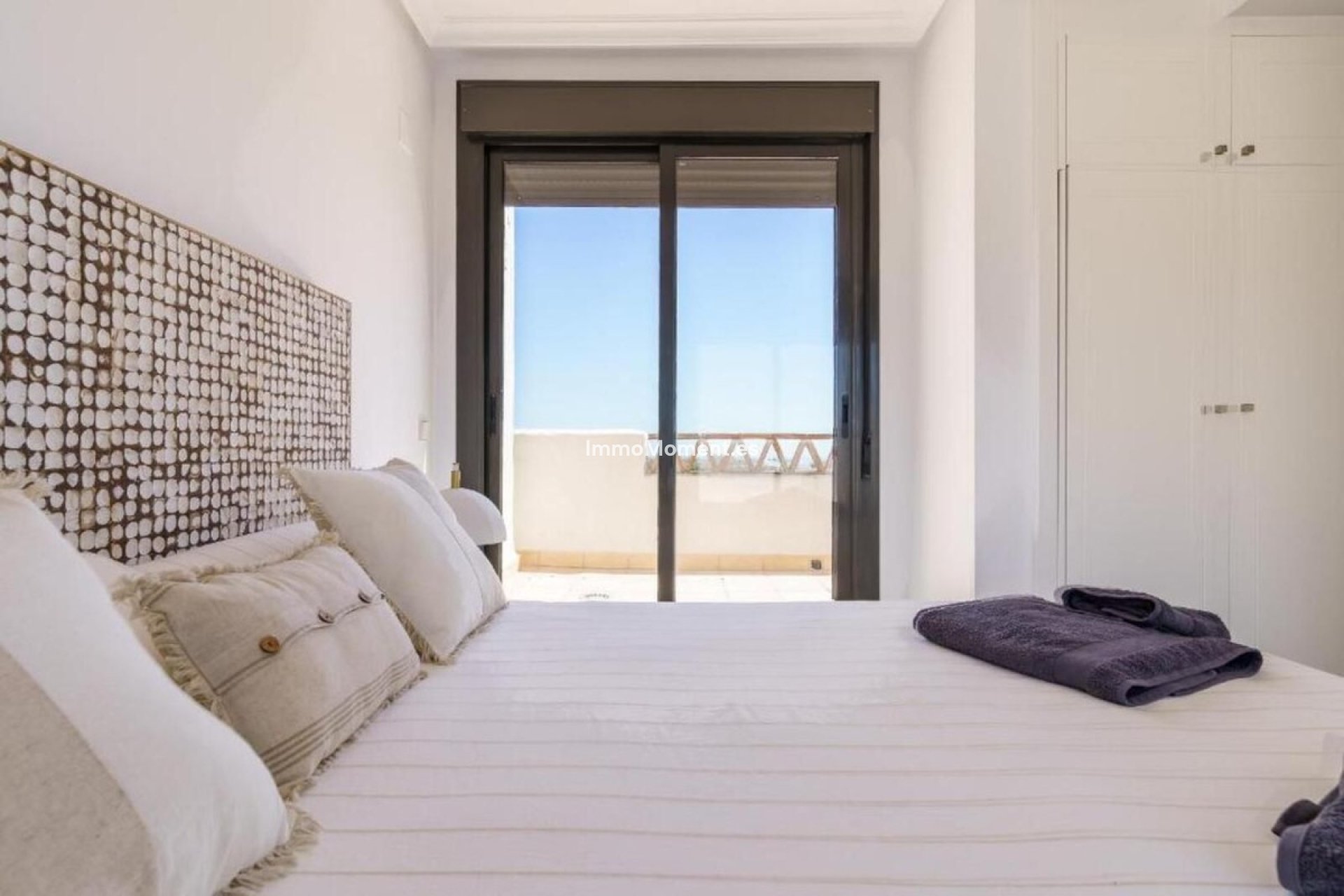 Resale - Apartment - Estepona - Estepona Centro