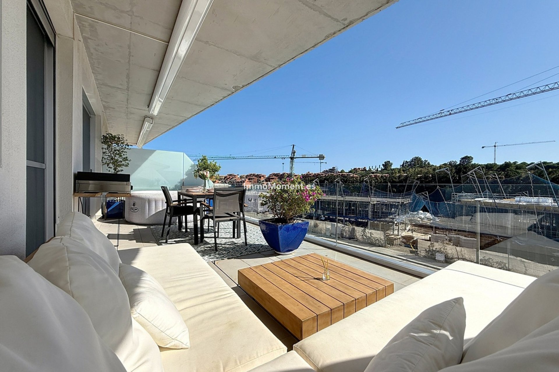 Resale - Apartment - Estepona - Estepona Centro