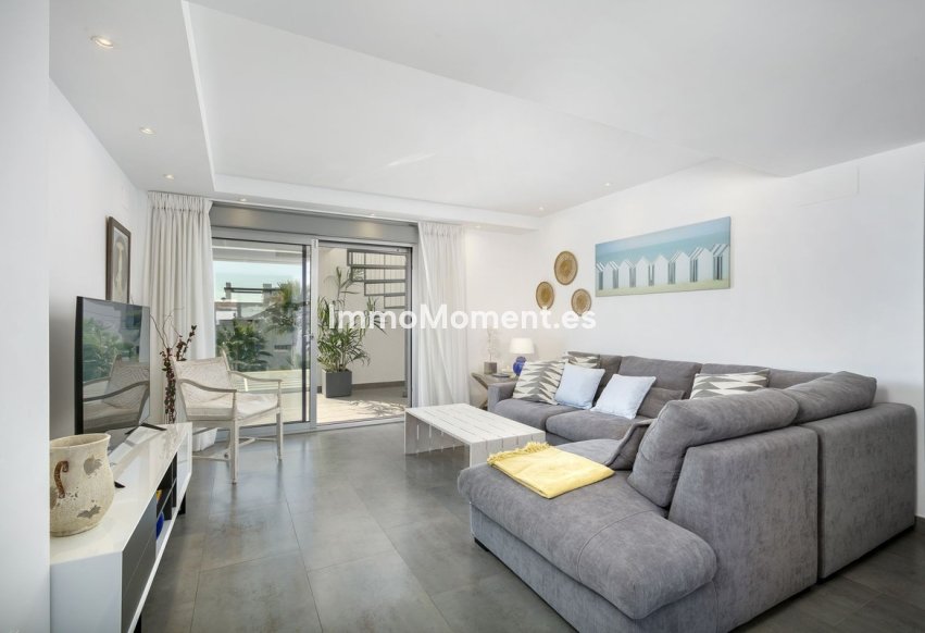 Resale - Apartment - Estepona - Estepona Centro