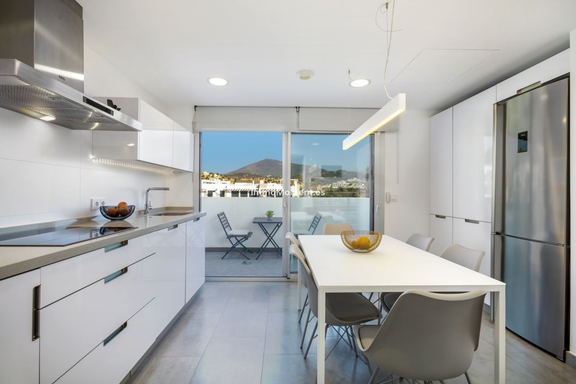 Resale - Apartment - Estepona - Estepona Centro