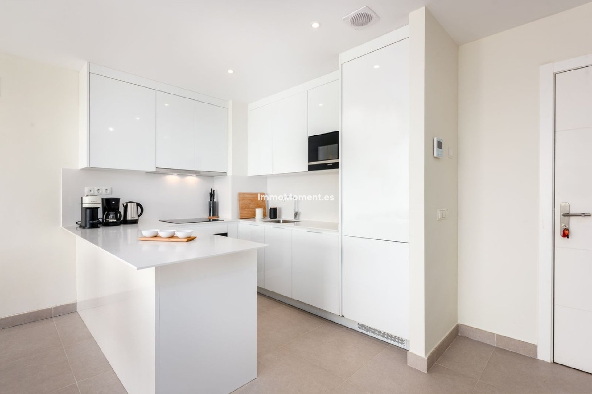 Resale - Apartment - Estepona - Estepona Centro