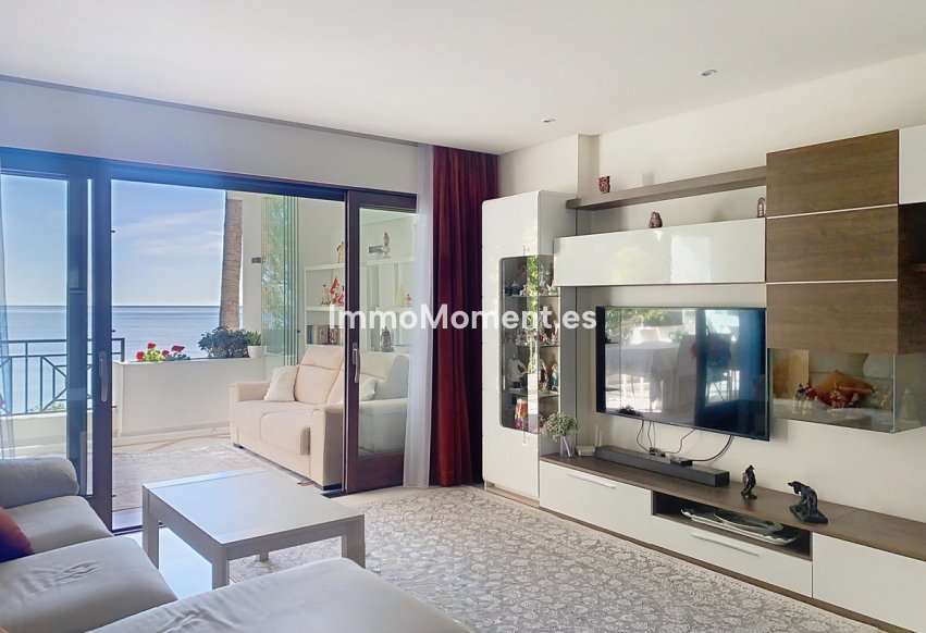 Resale - Apartment - Estepona - Estepona Centro