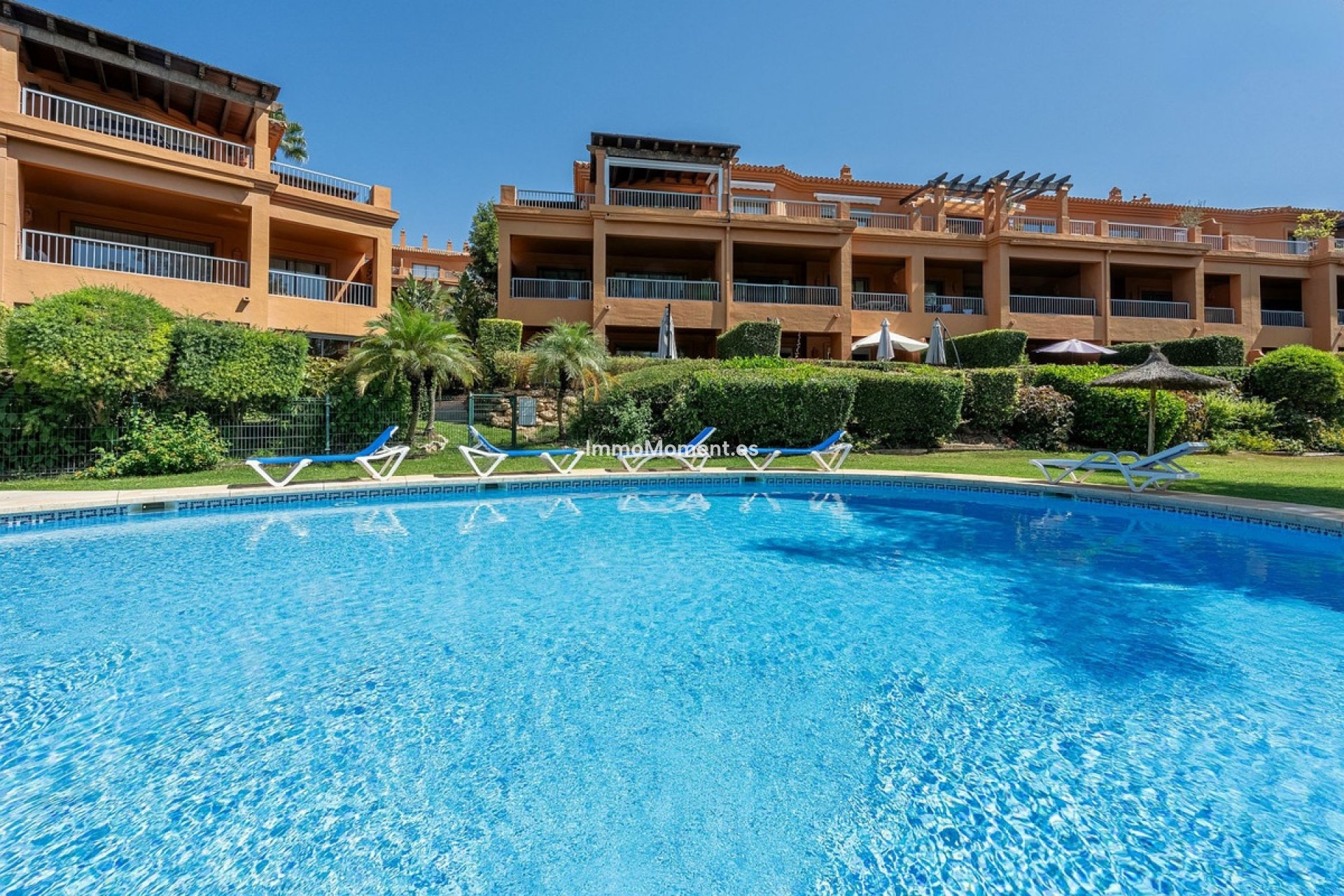 Resale - Apartment - Estepona - Estepona Centro