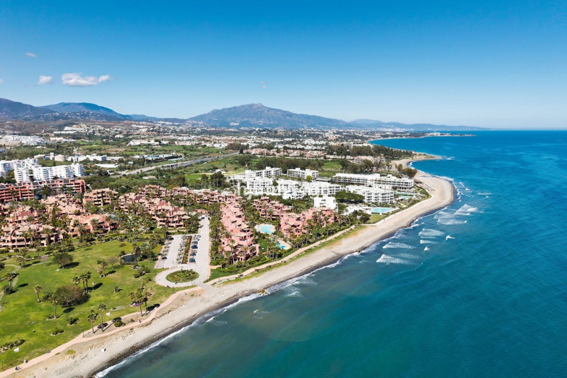 Resale - Apartment - Estepona - Estepona Centro