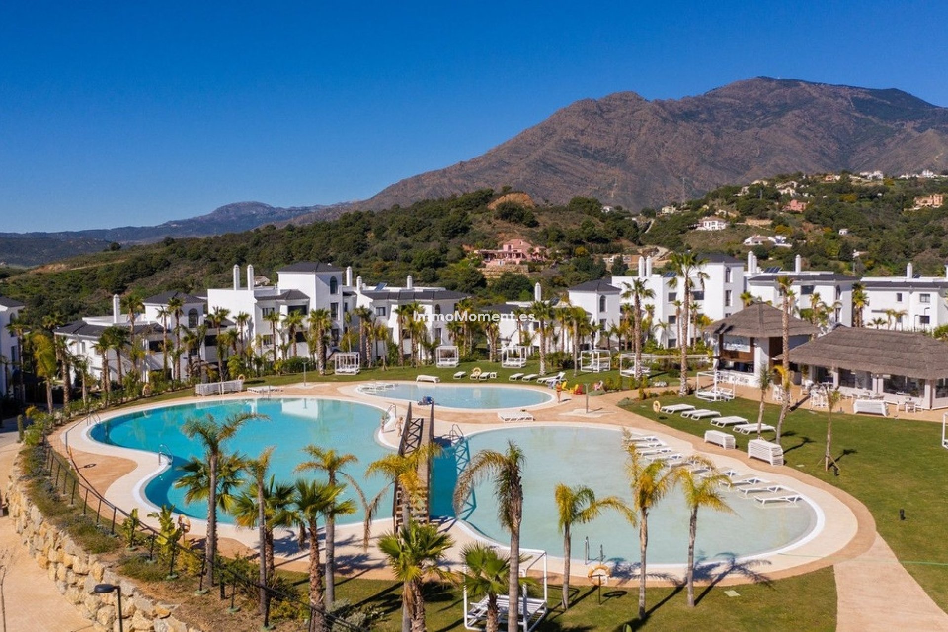 Resale - Apartment - Estepona - Estepona Centro