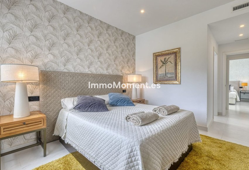 Resale - Apartment - Estepona - Estepona Centro