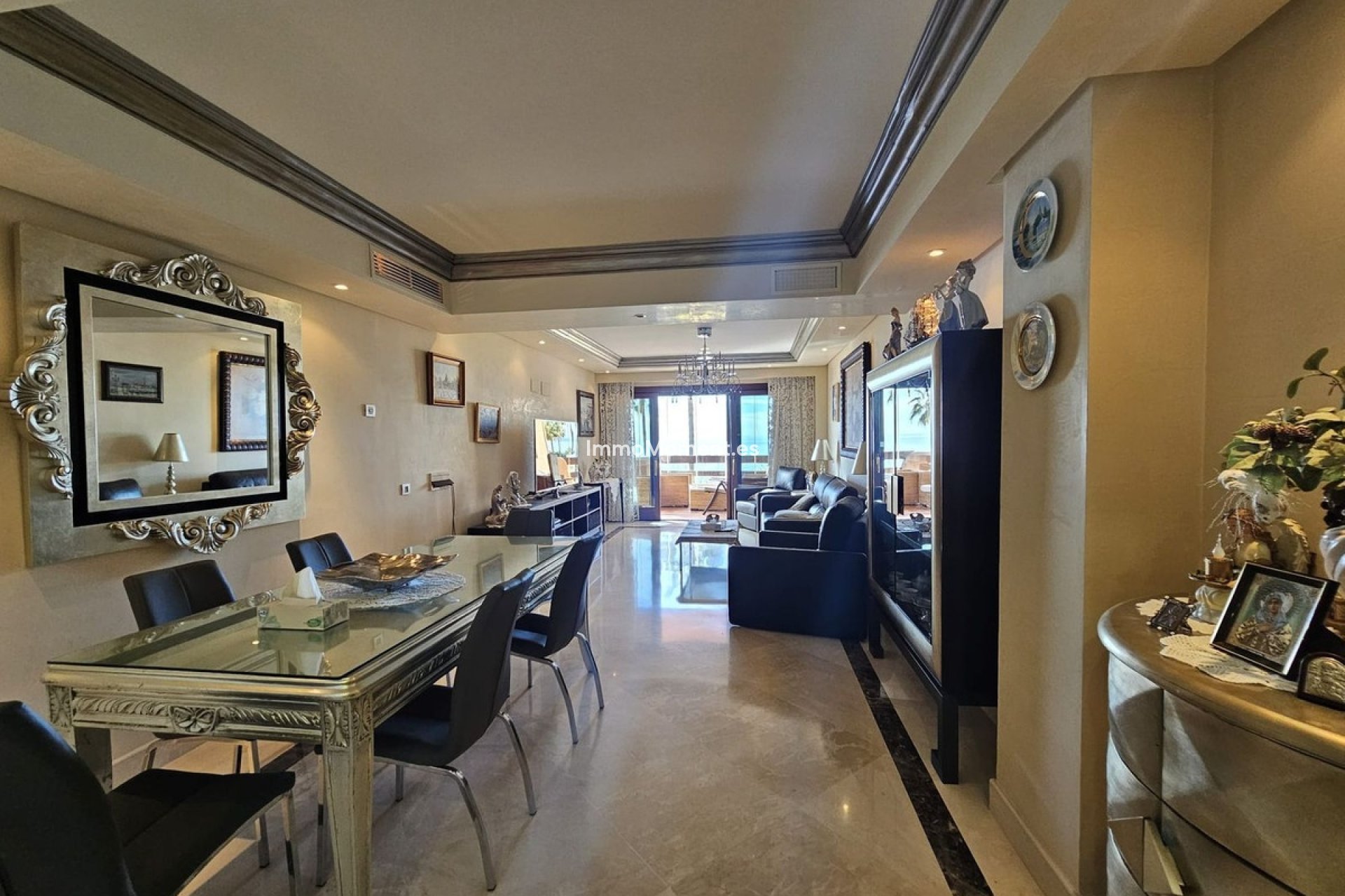 Resale - Apartment - Estepona - Estepona Centro
