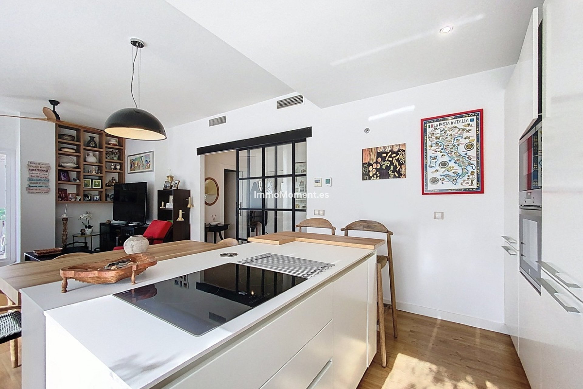 Resale - Apartment - Estepona - Estepona Centro