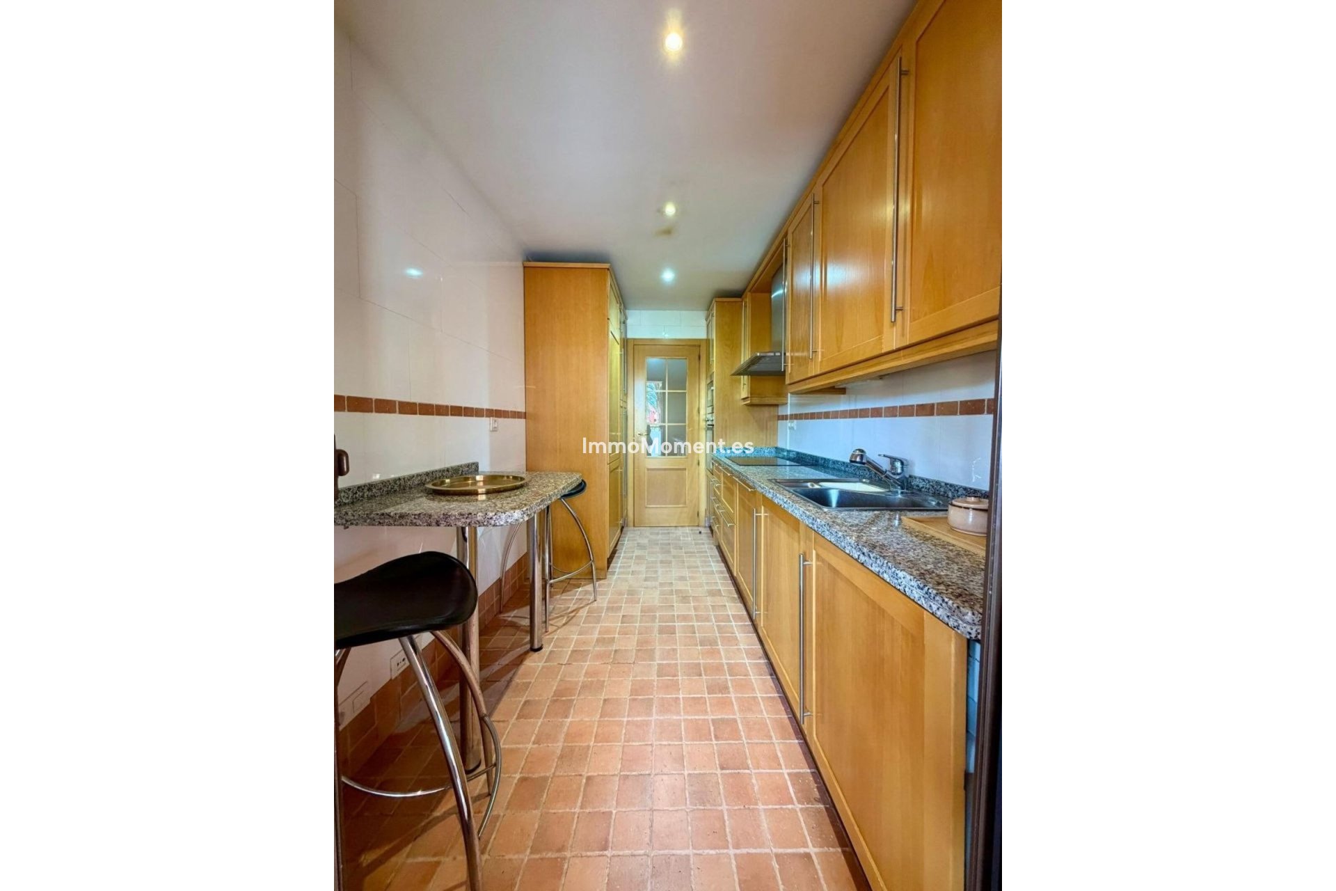 Resale - Apartment - Estepona - Estepona Centro