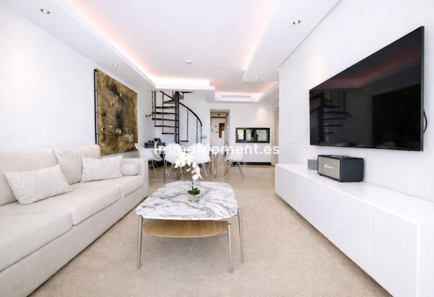 Resale - Apartment - Estepona - Estepona Centro