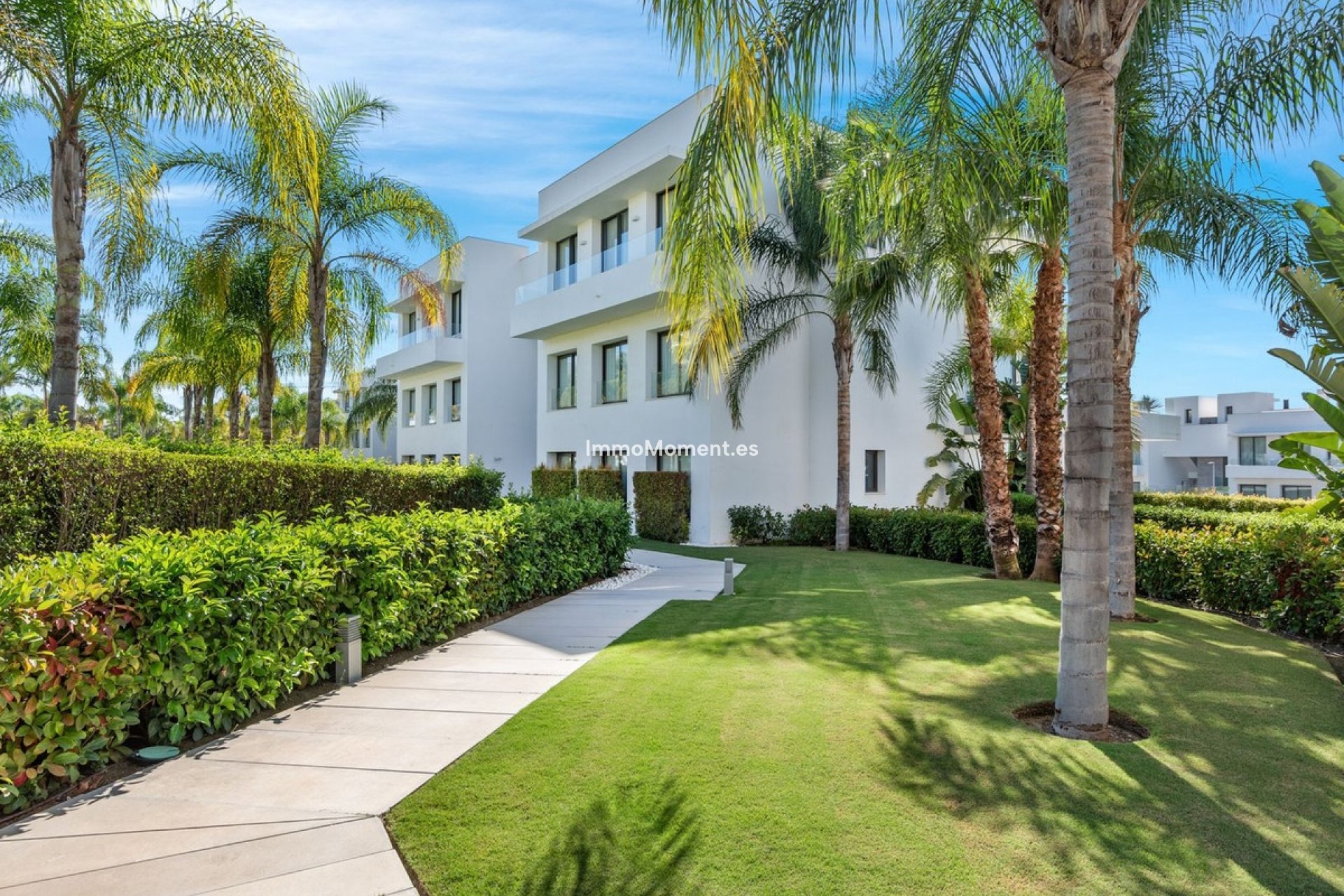 Resale - Apartment - Estepona - Estepona Centro