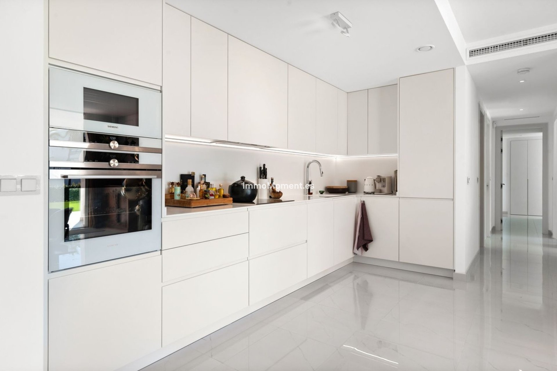 Resale - Apartment - Estepona - Estepona Centro