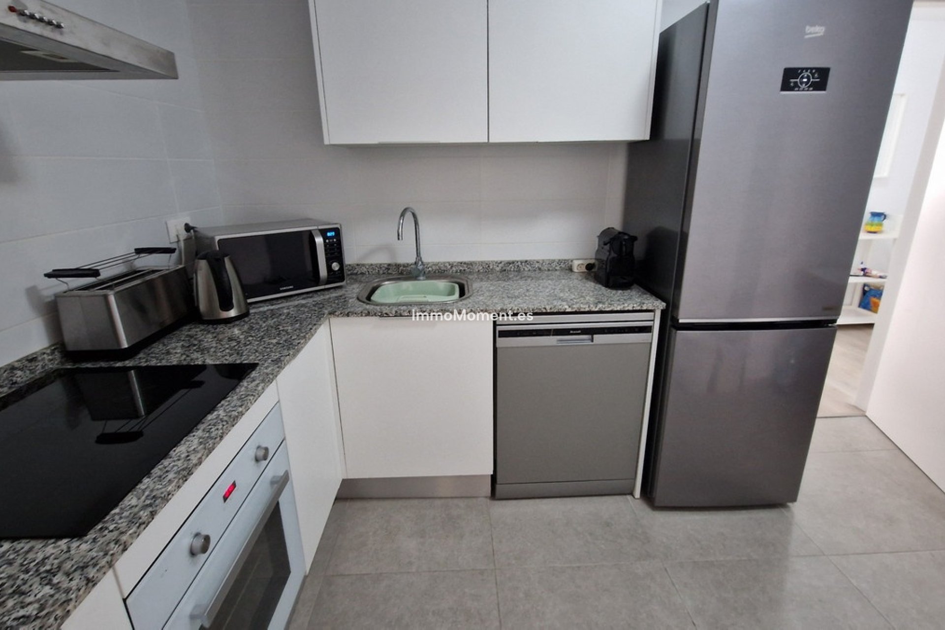 Resale - Apartment - Estepona - Estepona Centro