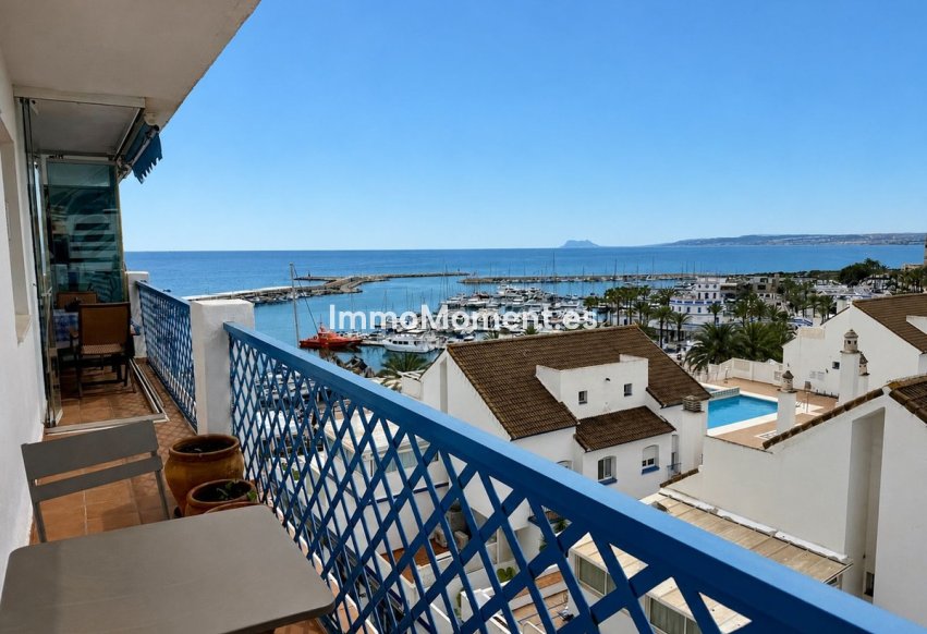 Resale - Apartment - Estepona - Estepona Centro