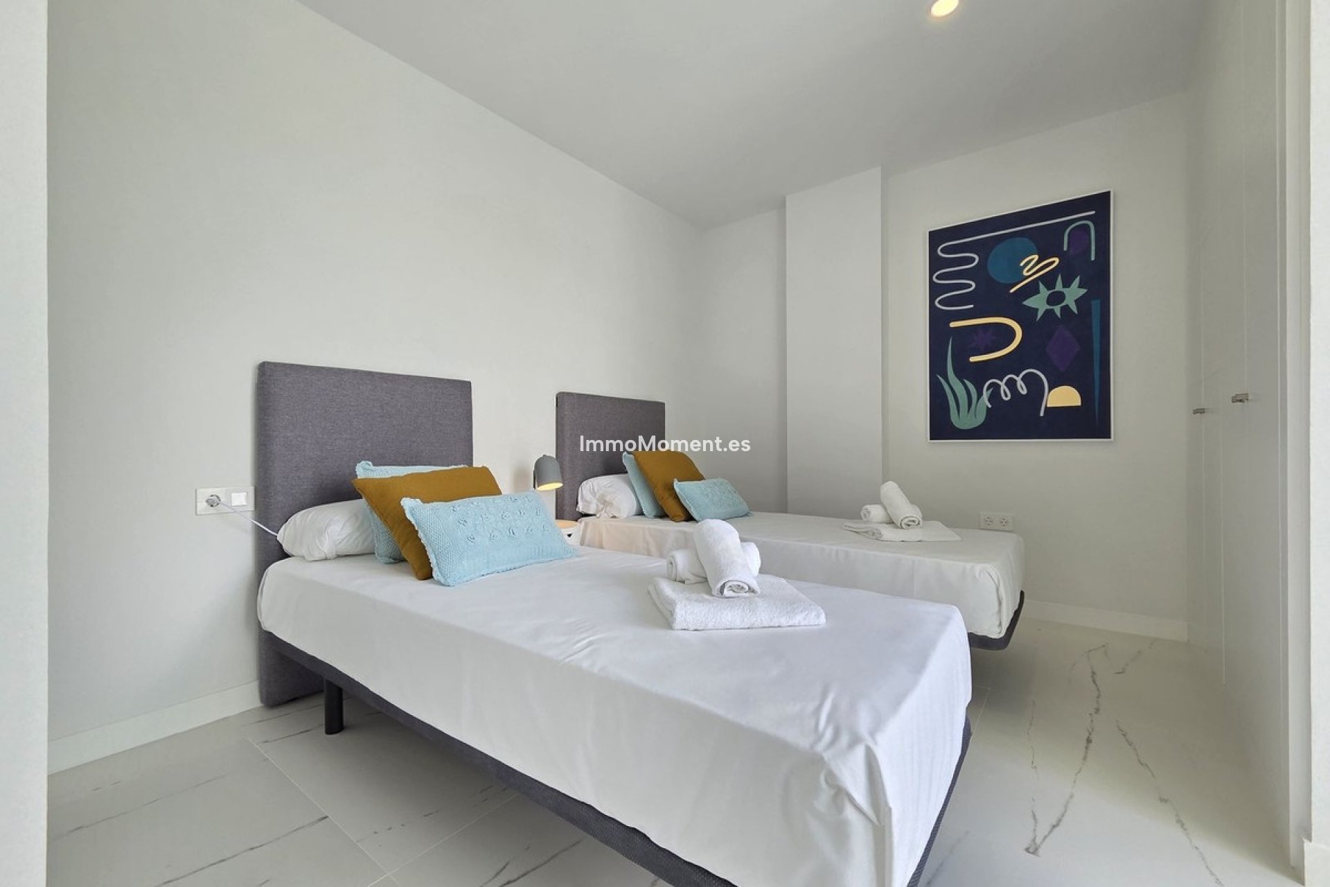 Resale - Apartment - Estepona - Estepona Centro