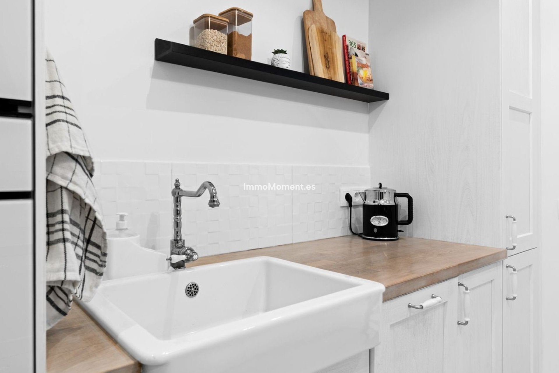 Resale - Apartment - Estepona - Estepona Centro