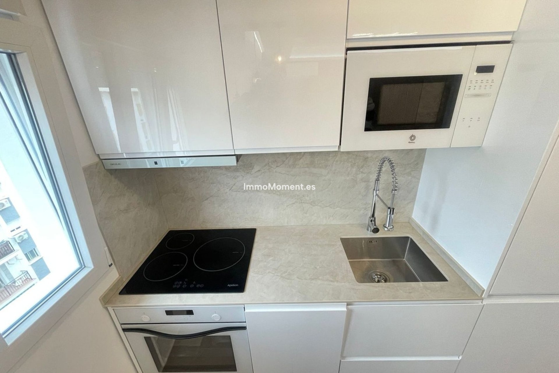 Resale - Apartment - Estepona - Estepona Centro