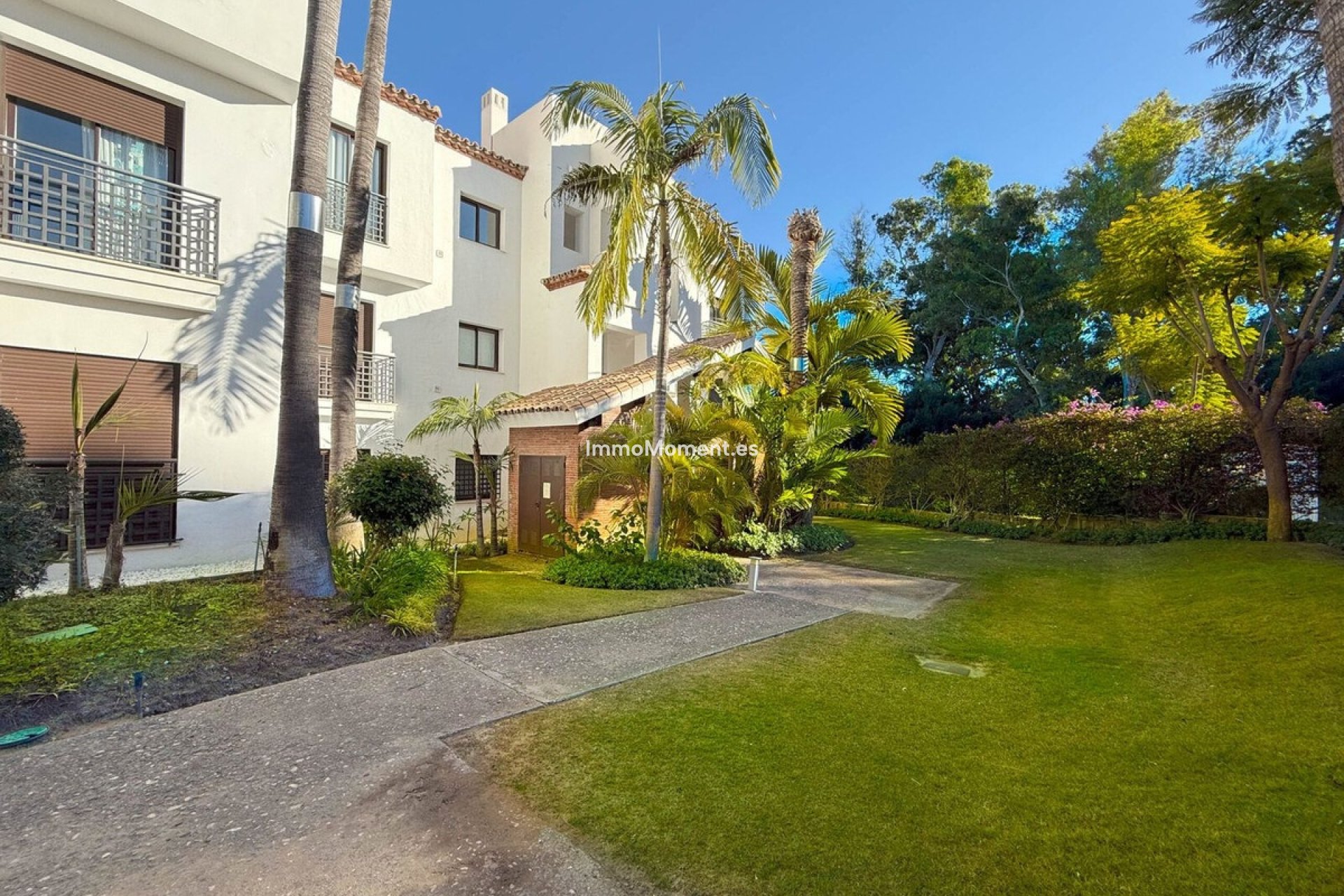 Resale - Apartment - Estepona - Estepona Centro