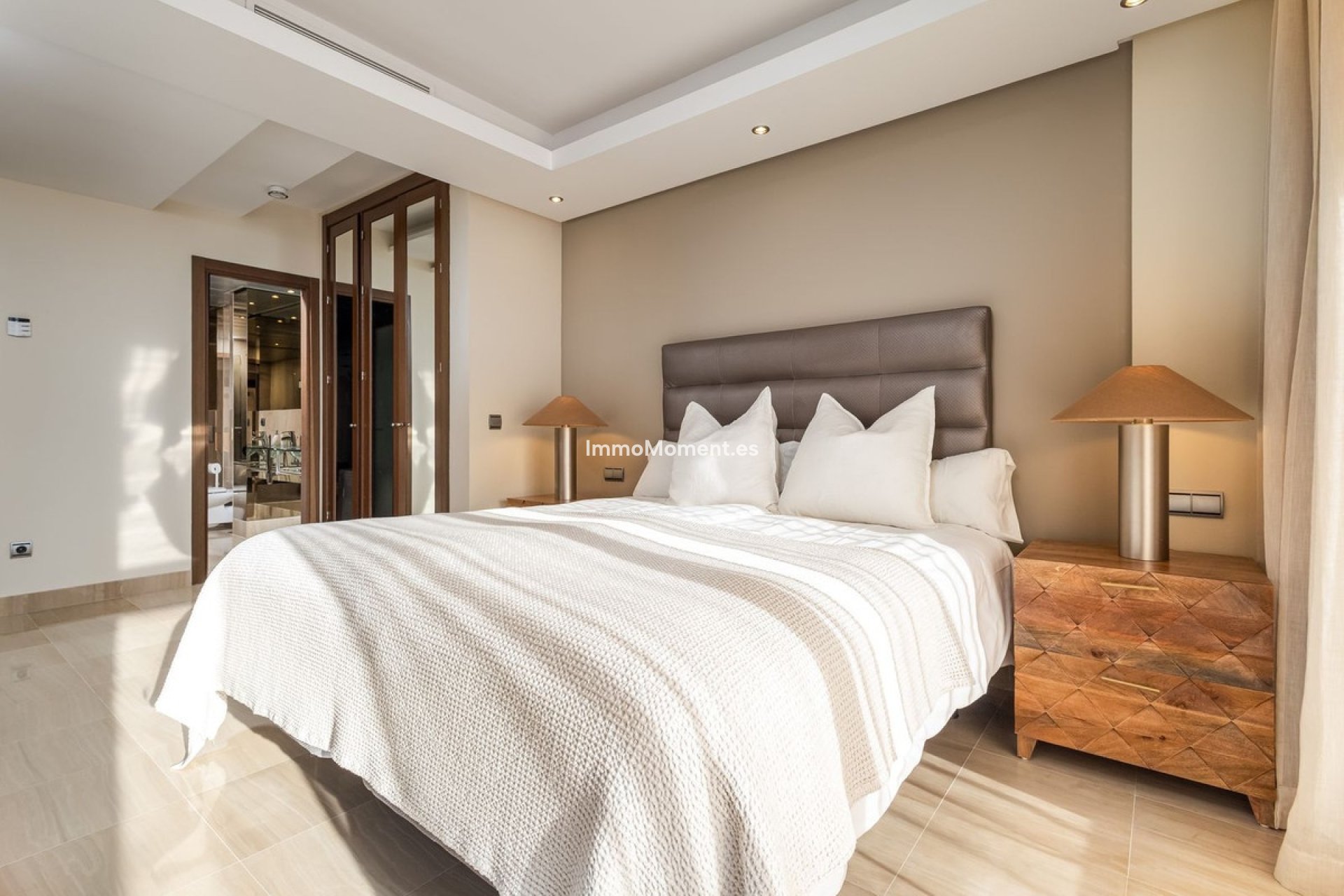 Resale - Apartment - Estepona - Estepona Centro
