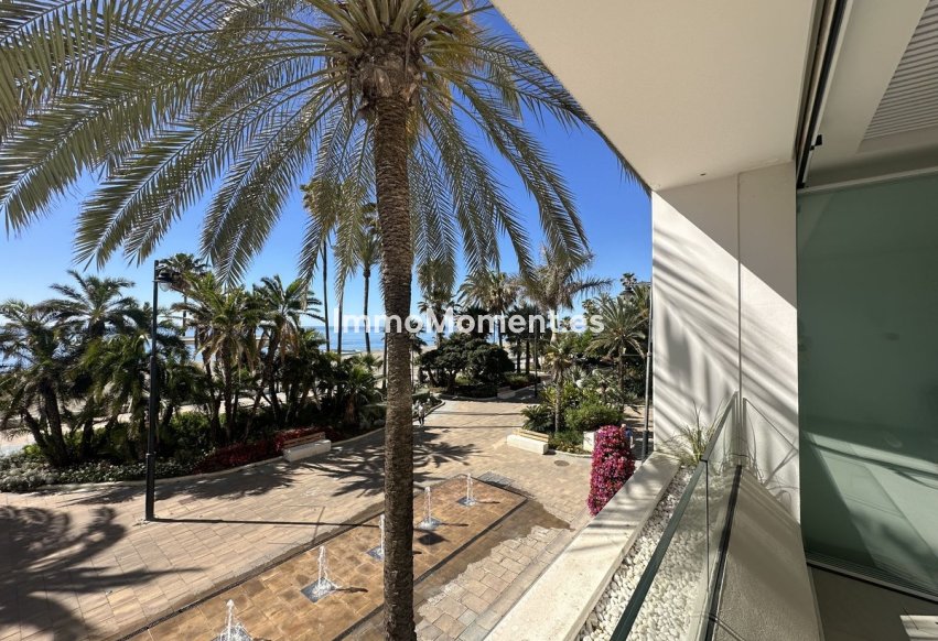 Resale - Apartment - Estepona - Estepona Centro
