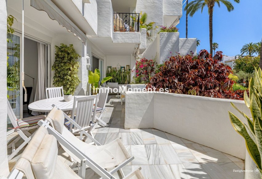 Resale - Apartment - Estepona - Estepona Centro