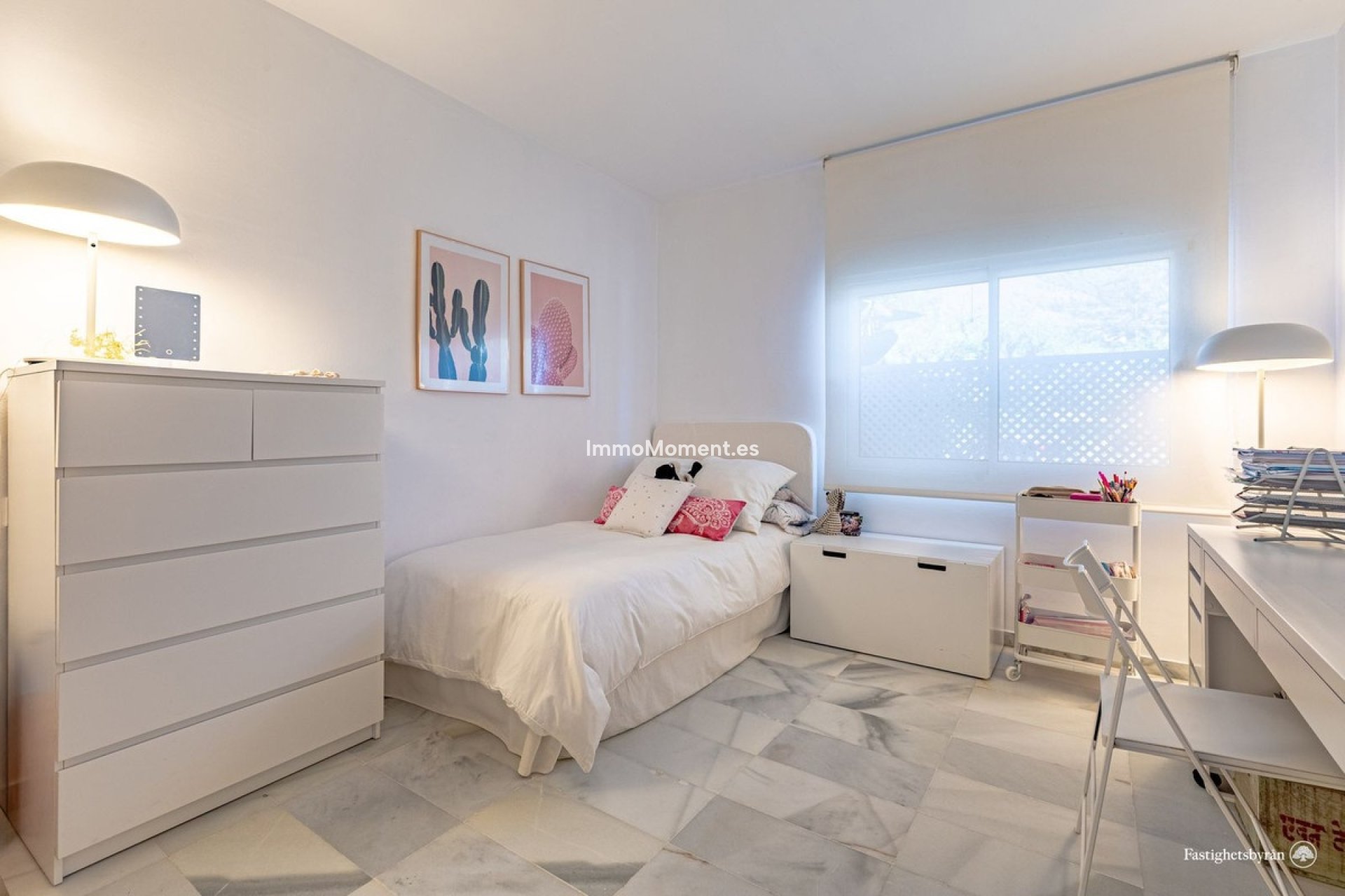Resale - Apartment - Estepona - Estepona Centro