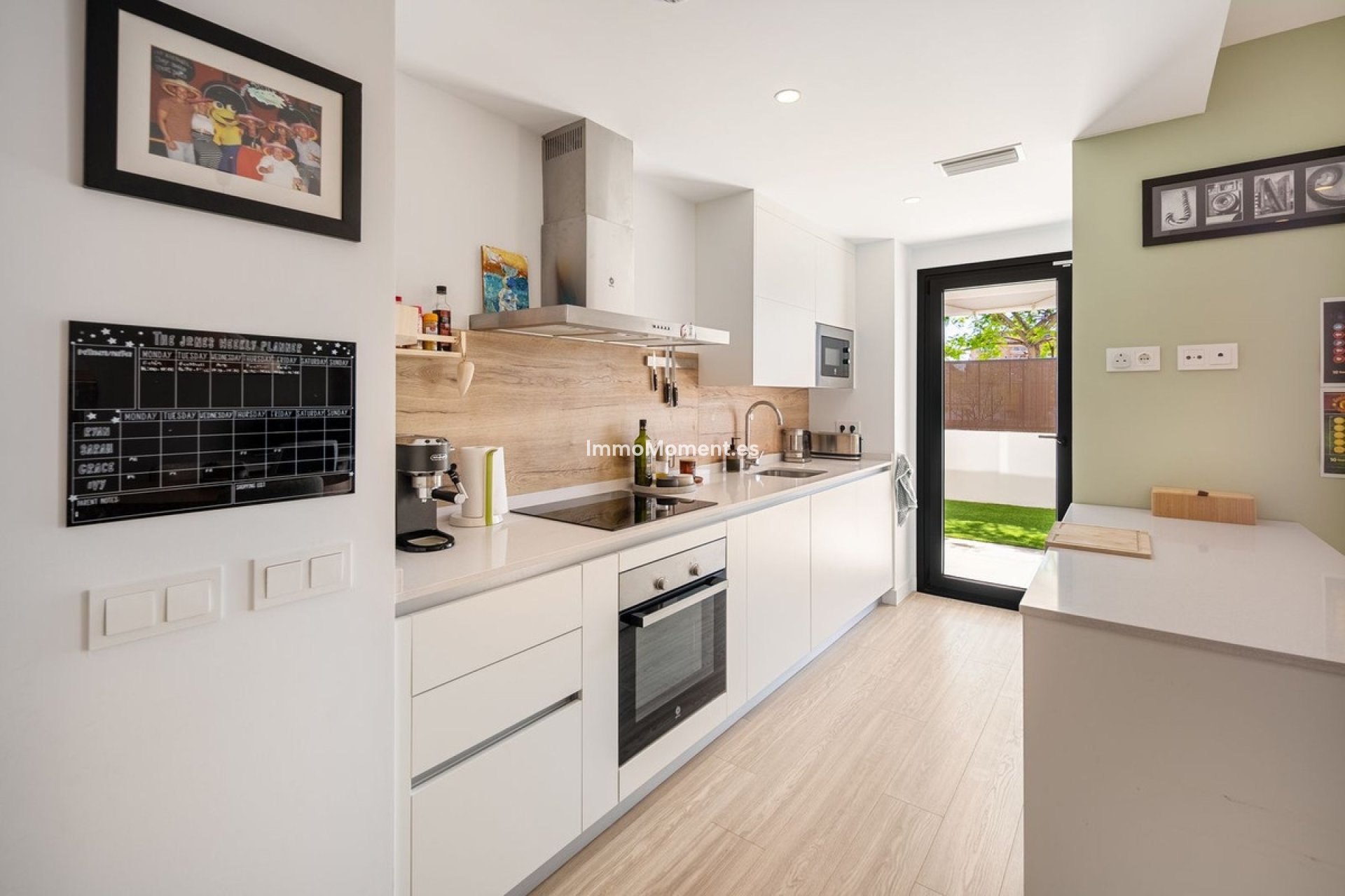 Resale - Apartment - Estepona - Estepona Centro