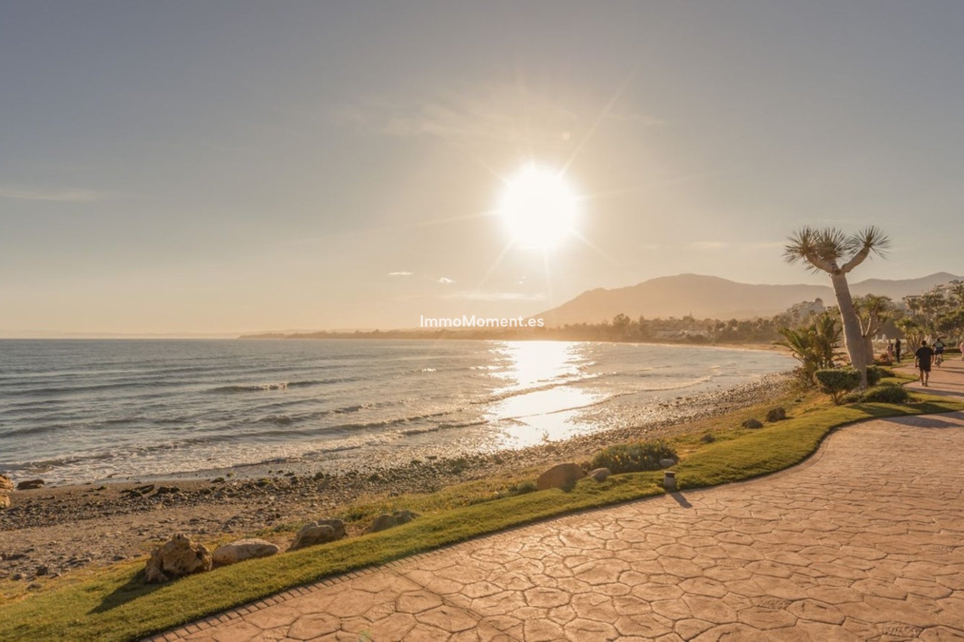 Resale - Apartment - Estepona - Estepona Centro
