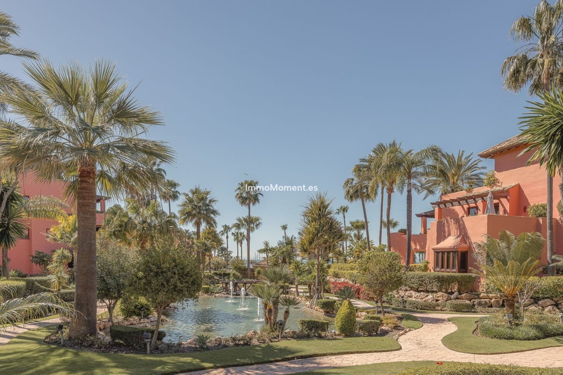 Resale - Apartment - Estepona - Estepona Centro
