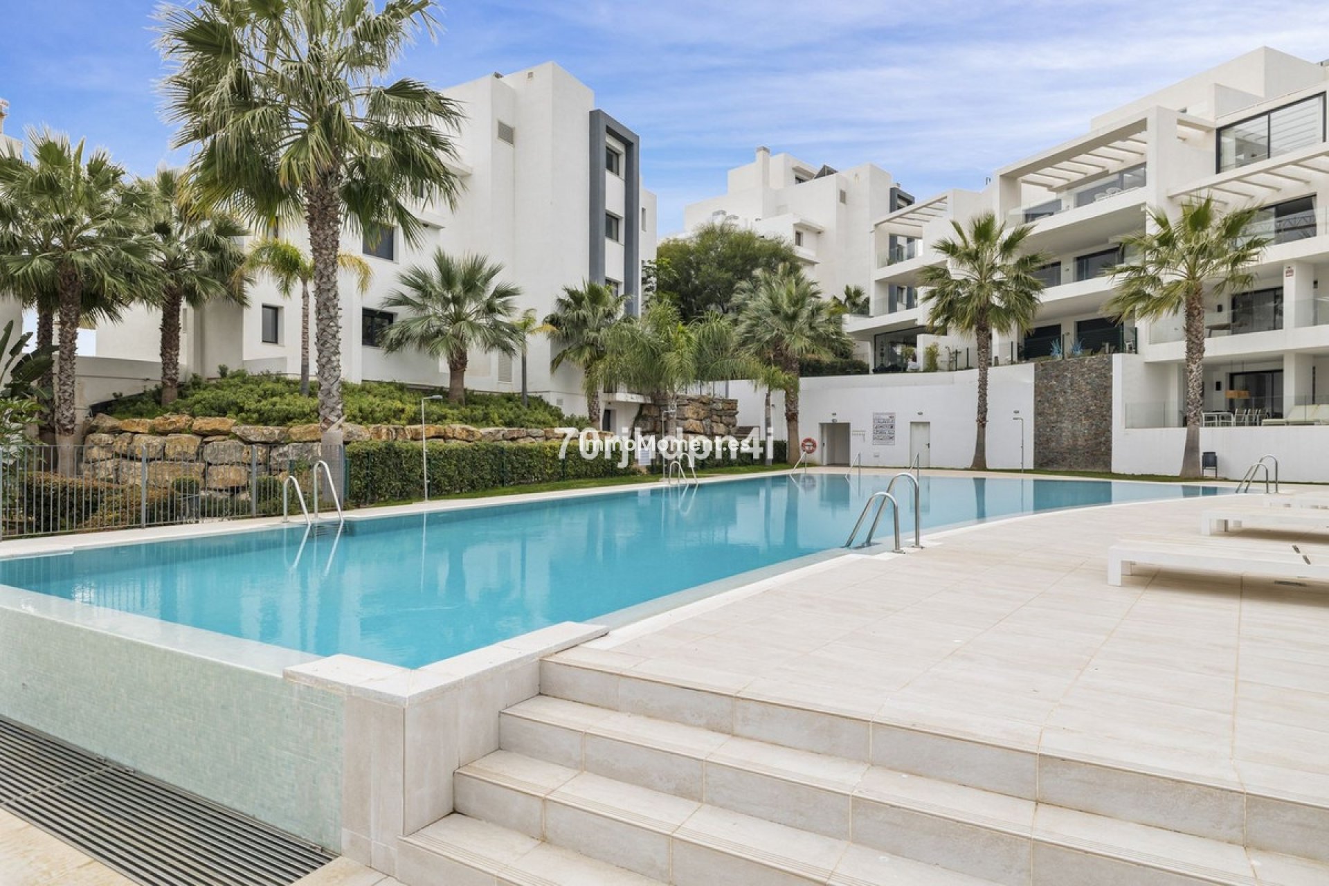 Resale - Apartment - Estepona - Estepona Centro