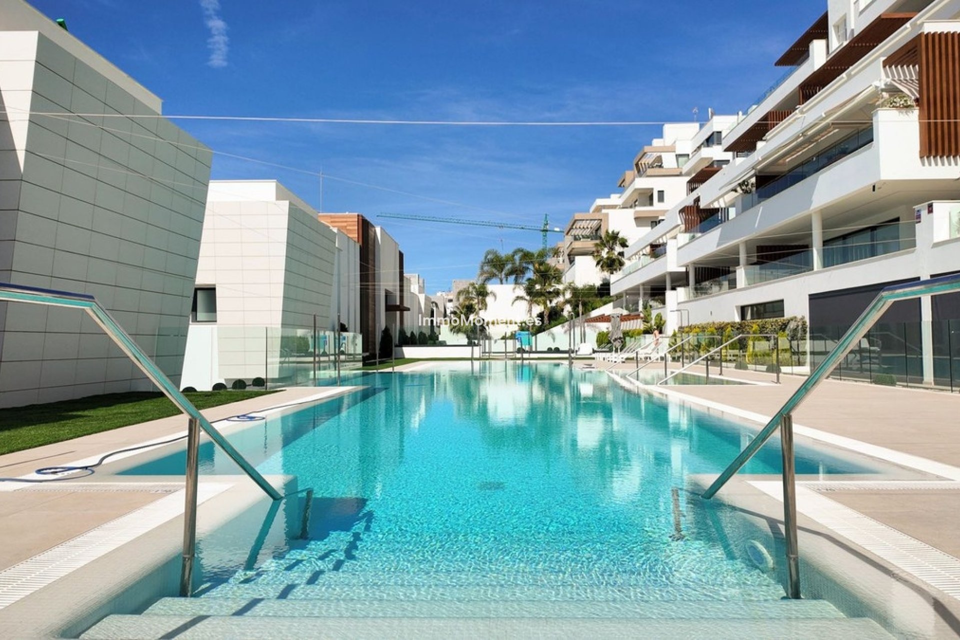 Resale - Apartment - Estepona - Estepona Centro