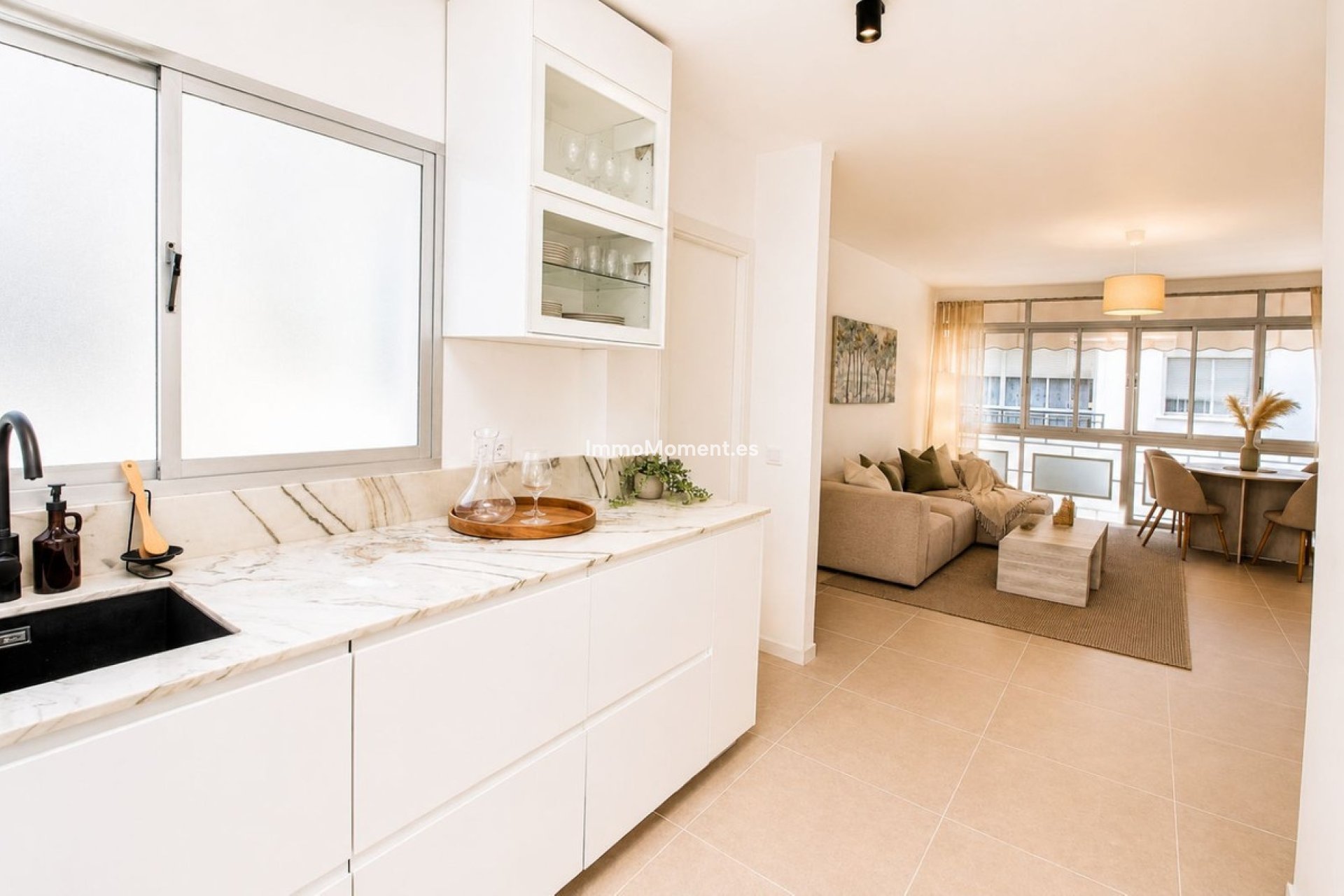 Resale - Apartment - Estepona - Estepona Centro