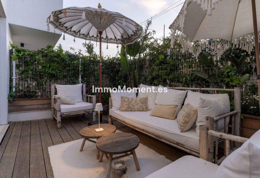 Resale - Apartment - Estepona - Estepona Centro